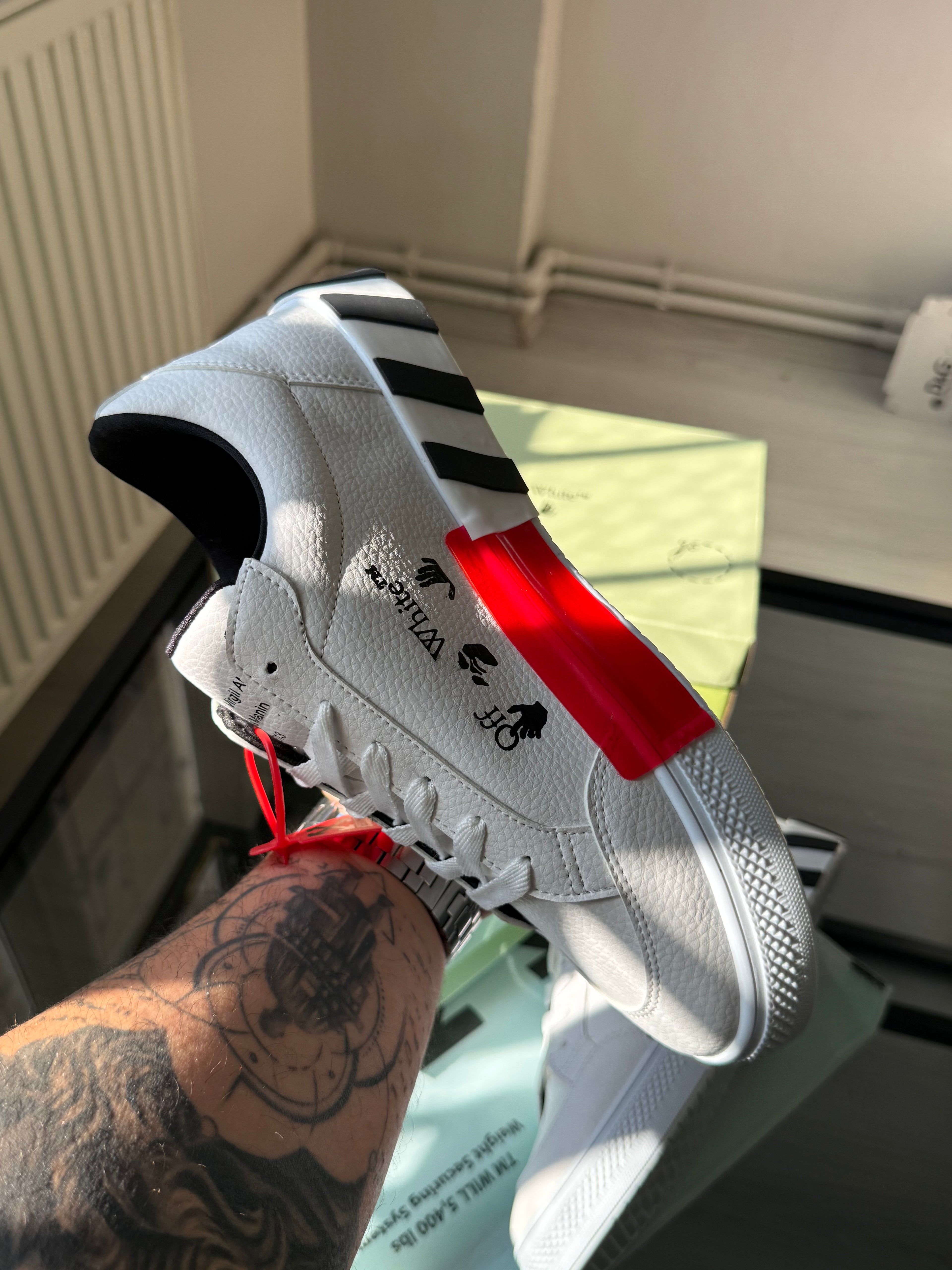 Off White Beyaz