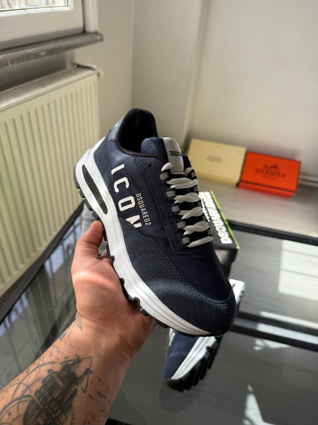 DSQ Icon Track