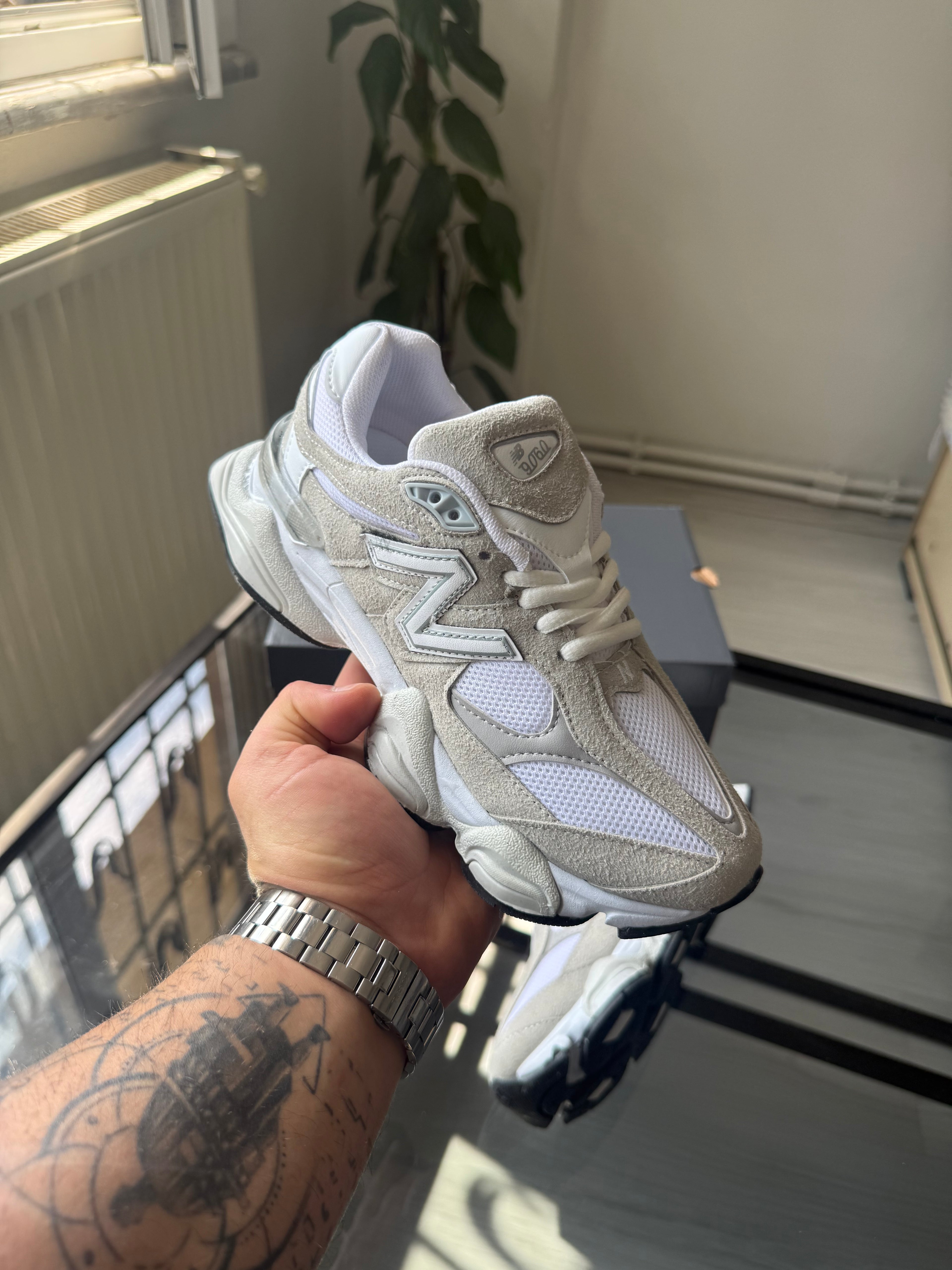 New Balance 9060 Gri
