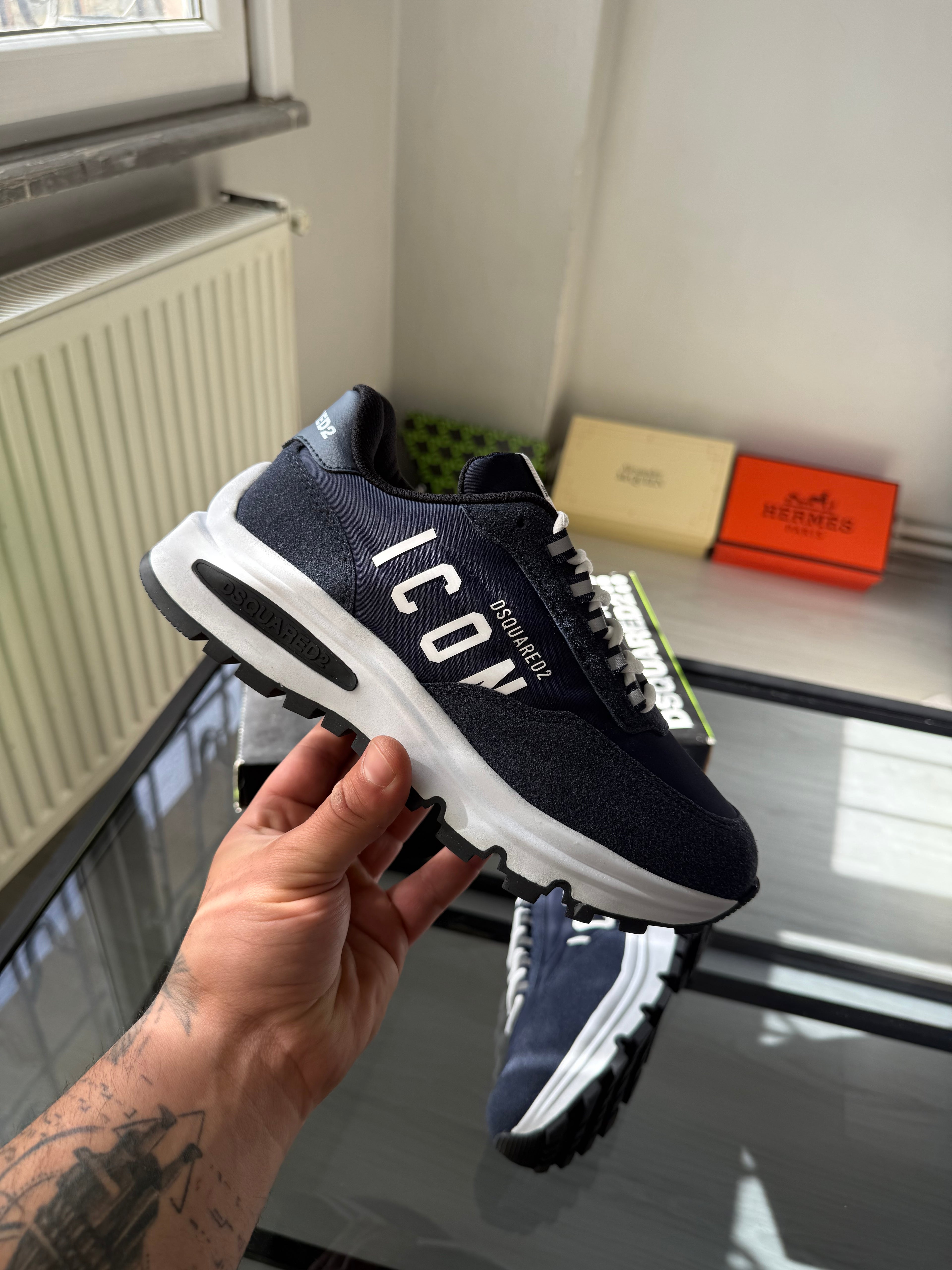 DSQ Icon Track