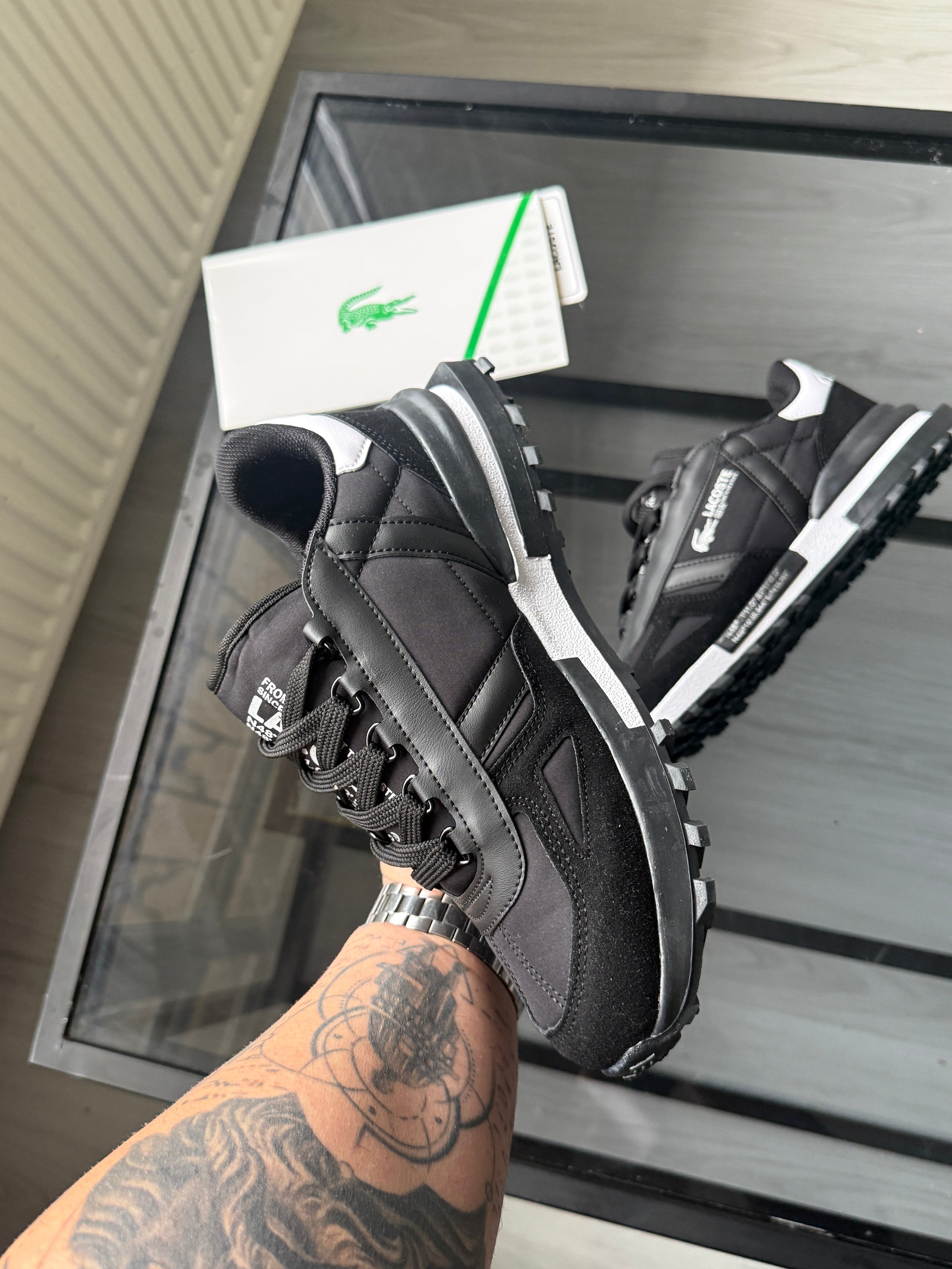 Lacoste siyah