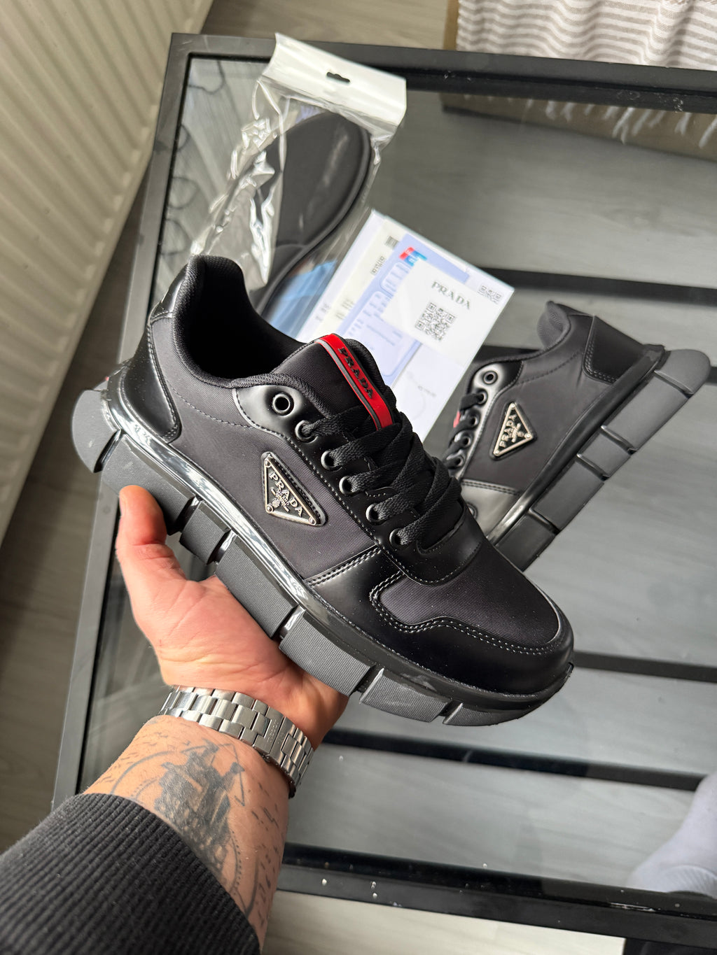 Prada Siyah