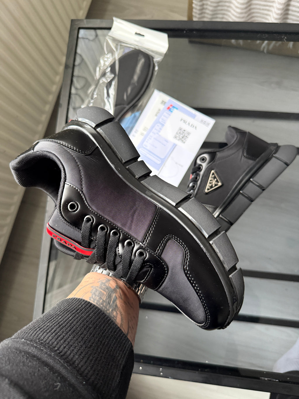 Prada Siyah